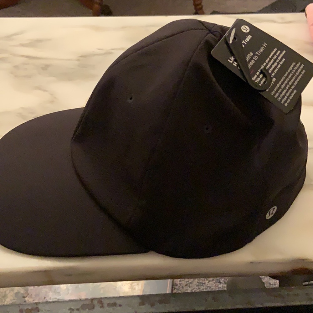 Lululemon hat